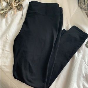 Simple soft black leggings